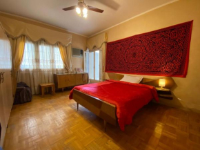 Vintage room in Elite home